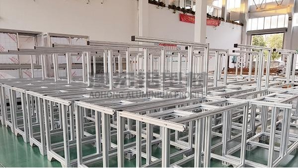 還在使用銹跡斑斑的鐵框架嗎？ —澳宏鋁業(yè)告訴你鋁型材不一樣的優(yōu)點(diǎn)